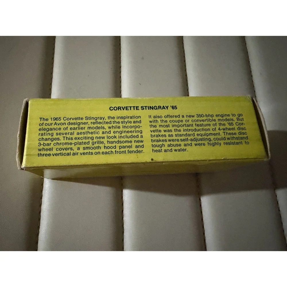 Avon - '65 Corvette Stingray  - Deep Woods After Shave - W/Box - Full - 2oz